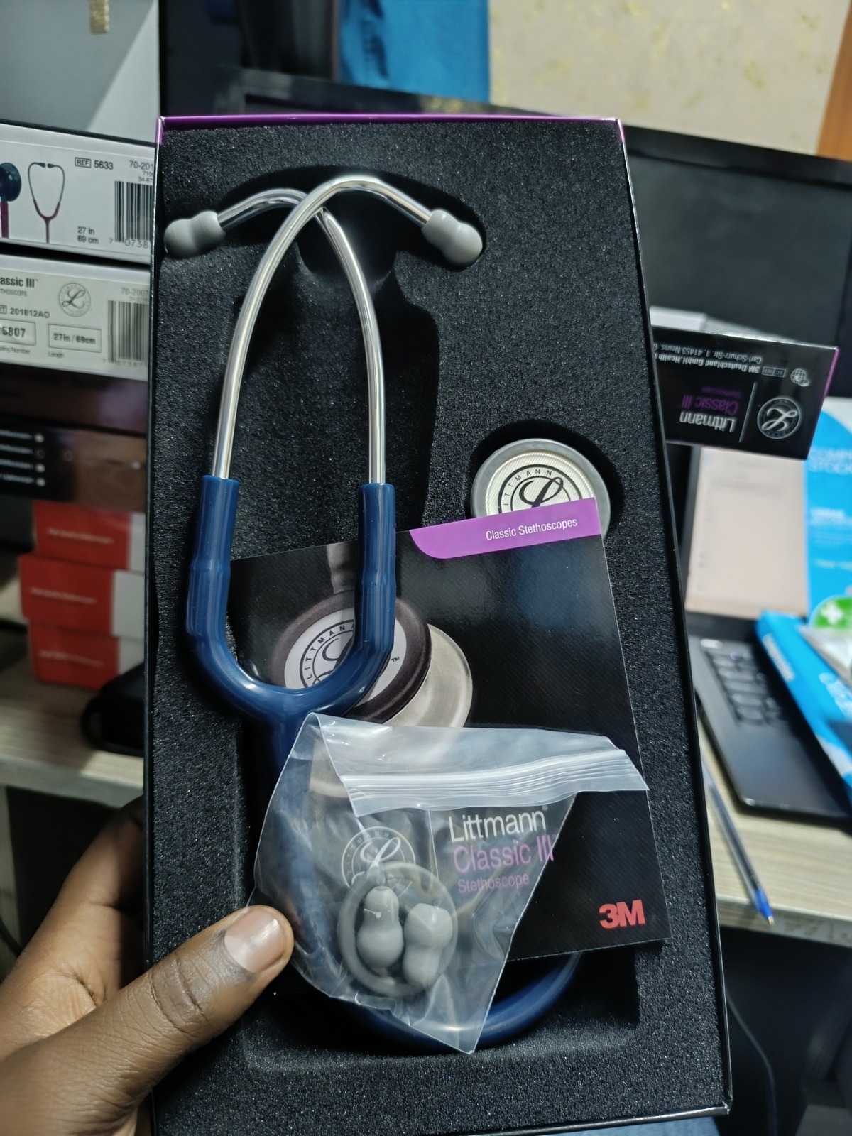 3M Littmann Classic III Stethoscope | More Than 2X Louder | Dual-Sided Chestpiece | Tunable Diaphragm | Stainless Steel | Lightweight & Durable | Medical Professionals