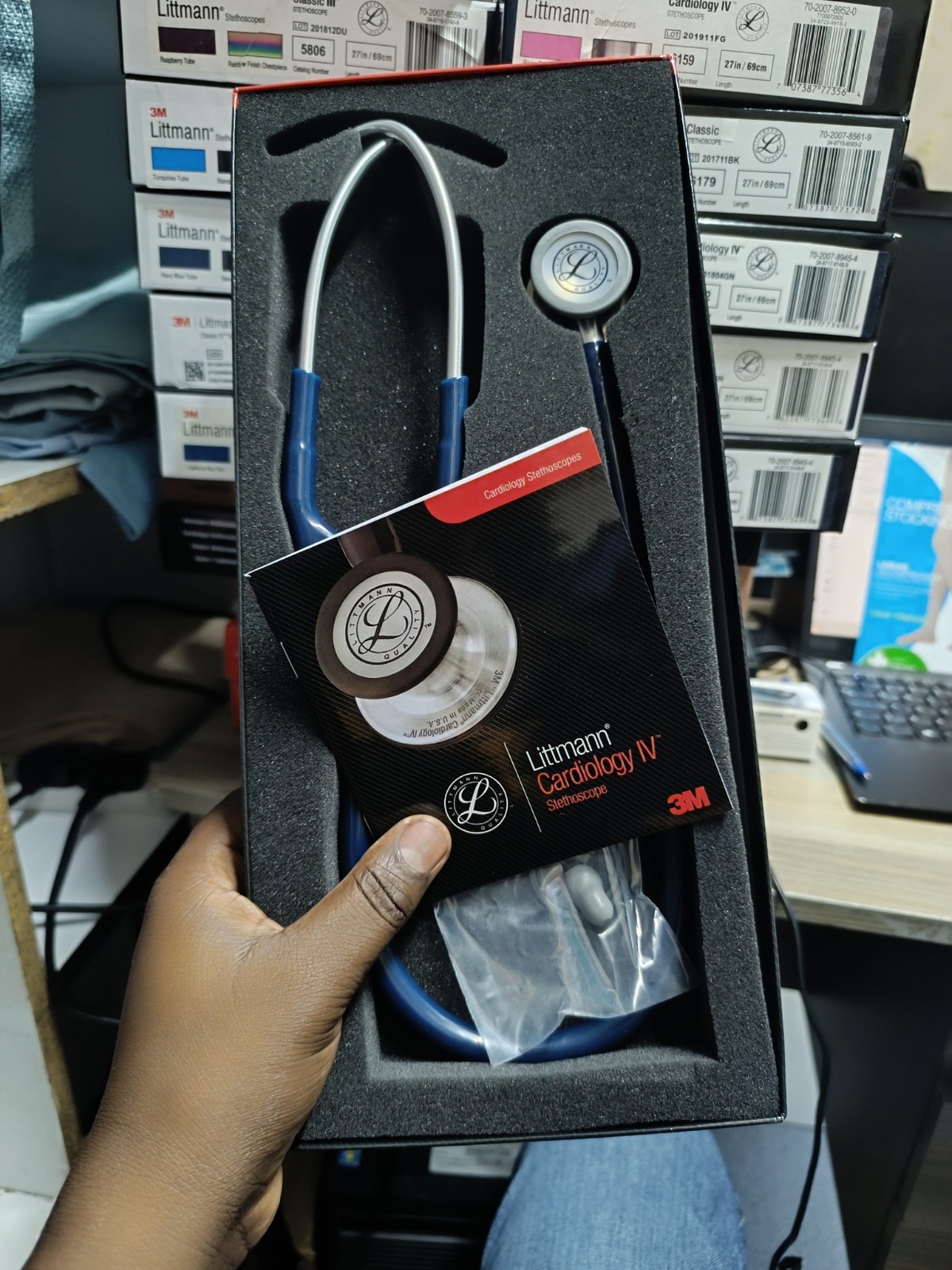 3M Littmann Cardiology IV Stethoscope | High Acoustic Sensitivity | Dual-Sided Chestpiece | Tunable Diaphragm | Stainless Steel | Durable & Comfortable | Medical Professionals