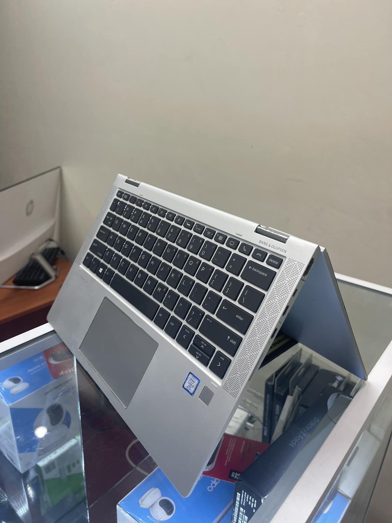 HP EliteBook x360 1030 G3 /corei7 /8th gen /16 GB RAM/512 GB SSD TOUCHSCREEN