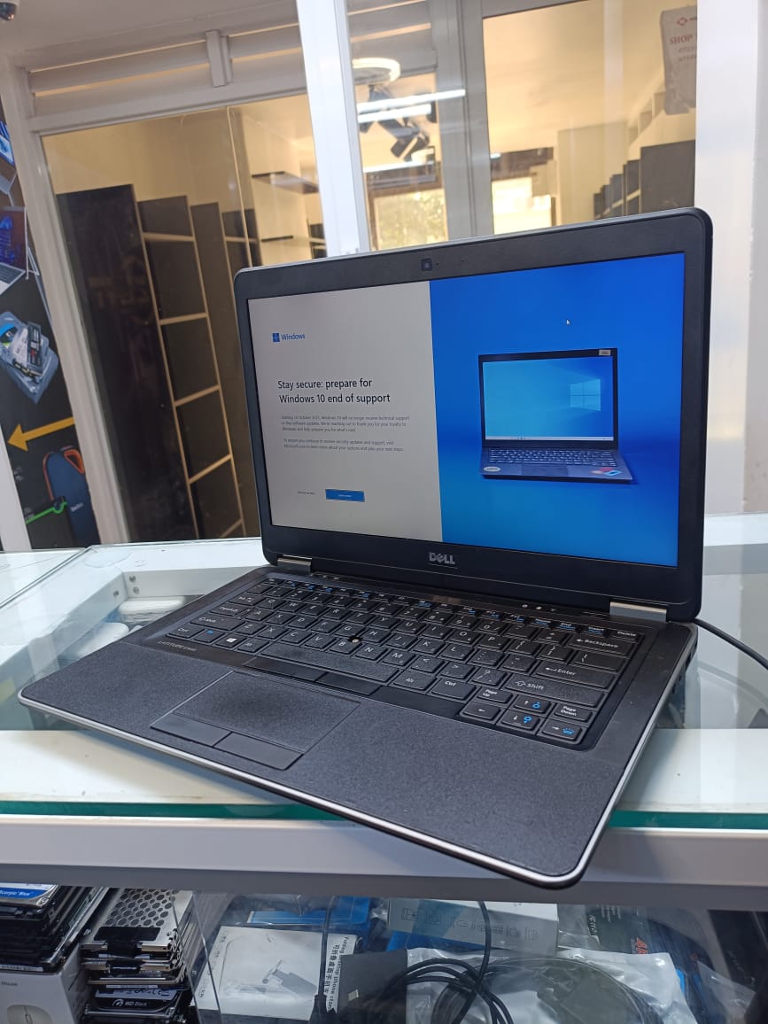 Dell Latitude 7440 Laptop – Intel Core i5 | 8GB RAM | 500GB Storage | Reliable Business-Class Performance | Sleek Design | Great for Office, Study, and Everyday Use