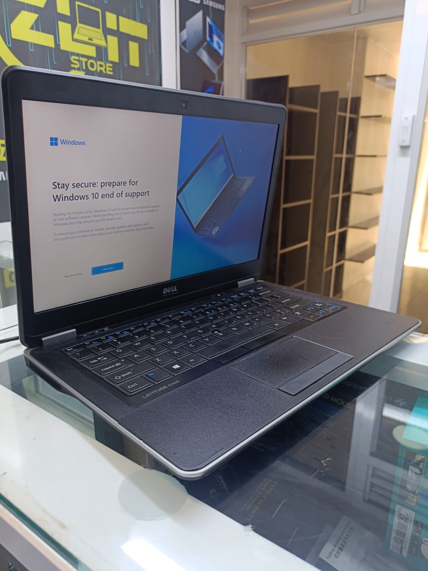 {COI7 8GBRAM 256GB SSD } Dell Latitude 7440 is a premium laptop known for its robust performance and sleek design. Based on the specifications you've provided Intel Core i7 processor, 8GB RAM, and 256