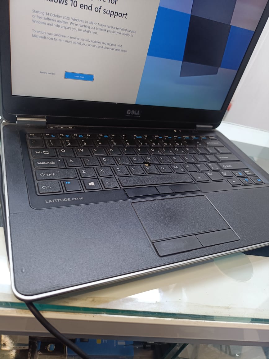 {COI7 8GBRAM 256GB SSD } Dell Latitude 7440 is a premium laptop known for its robust performance and sleek design. Based on the specifications you've provided Intel Core i7 processor, 8GB RAM, and 256