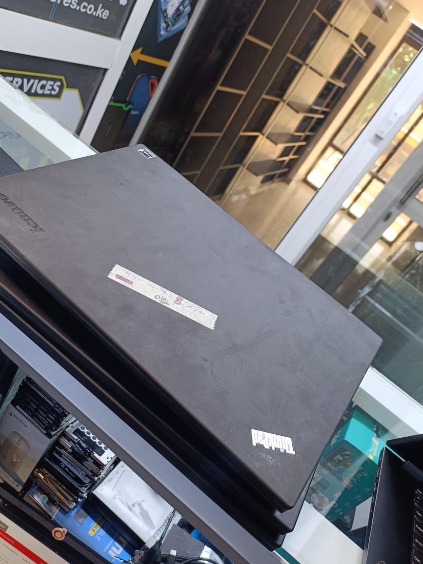THINKPAD T440 COI5 5TH GENERATION 8GB RAM 256GBSSD 
The Lenovo ThinkPad T440 is a dependable business laptop designed for professionals seeking a balance of performance, portability, and durability