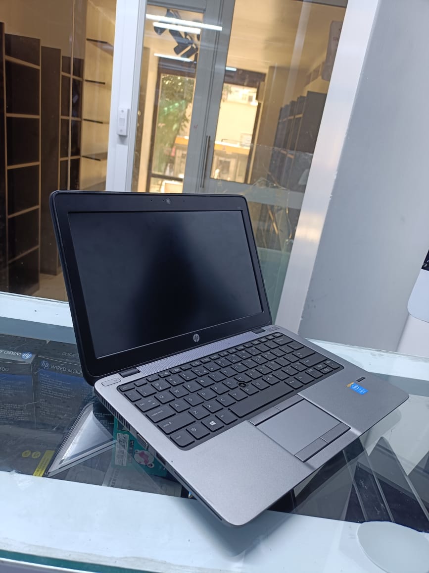 HP EliteBook 820 G2 | Intel Core i5 5th Gen | 8GB RAM | 256GB SSD | Ultra-Slim Business Laptop | Lightweight Performance Notebook | Fast Boot SSD | Windows 10 Pro Installed | Reliable Office & Student