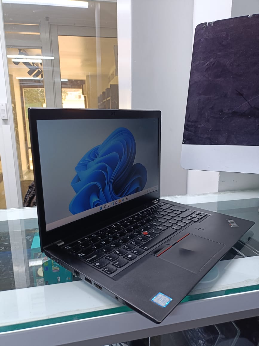 Lenovo ThinkPad T480s Laptop – 8th Gen Intel Core i5 | 8GB RAM | 256GB SSD | 14" FHD Display | Lightweight Business Ultrabook | Windows 10 Pro | Long Battery Life | Backlit Keyboard | Slim & Durable D