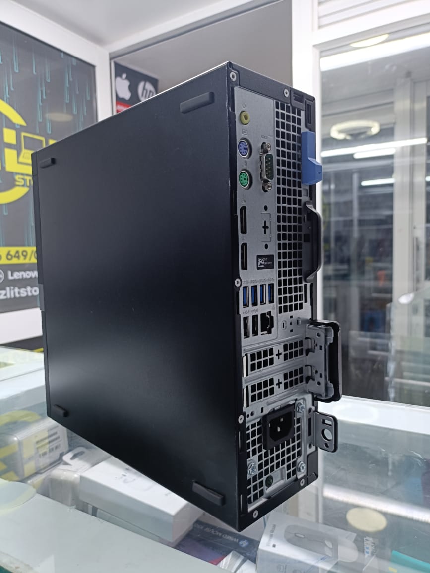 DELL OPTIPLEX 7070 COI7 9TH GENERATION 16GBRAM 256GBSSD
his combination suggests a system designed for performance and speed, suitable for demanding office tasks, multitasking, and general productivit