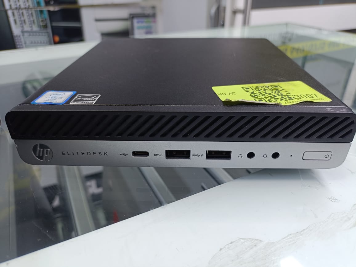 REFUBLISHED HP ELITEDESK 800 G3 COI5 7TH GENERATION 8GBRAM 256GBSDD
7th Gen Intel Core i5 processor, combined with 8GB RAM and a 256GB SSD, ensures smooth multitasking and quick boot times, suitable