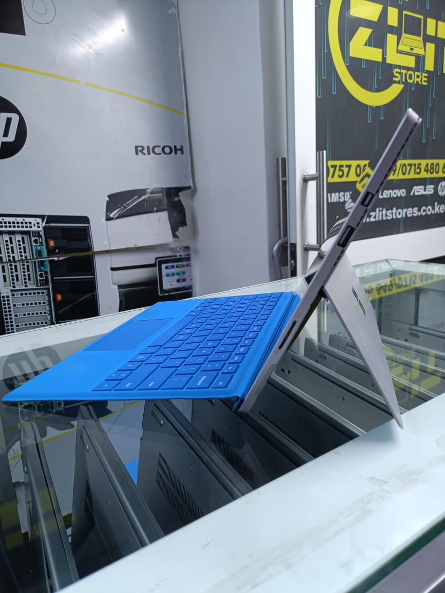 MICROSOFT SURFACE PRO4 {1724) COI7 6TH GENERATION 8GBRAM 256GBSSSD
versatile 2-in-1 device that combines the portability of a tablet with the functionality of a laptop