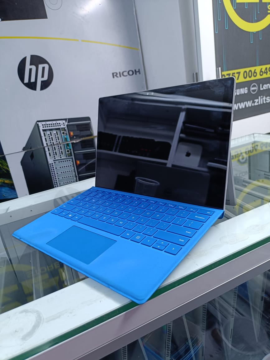 MICROSOFT SURFACE PRO4 {1724) COI7 6TH GENERATION 8GBRAM 256GBSSSD
versatile 2-in-1 device that combines the portability of a tablet with the functionality of a laptop