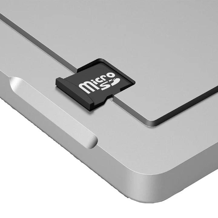 MICROSOFT SURFACE PRO 4 (1724) COI7 6TH GENERATION 16GBRAM 512GBSSD DETACHABLE
high-end configuration of this 2-in-1 detachable tablet. While it was a flagship device at its launch,