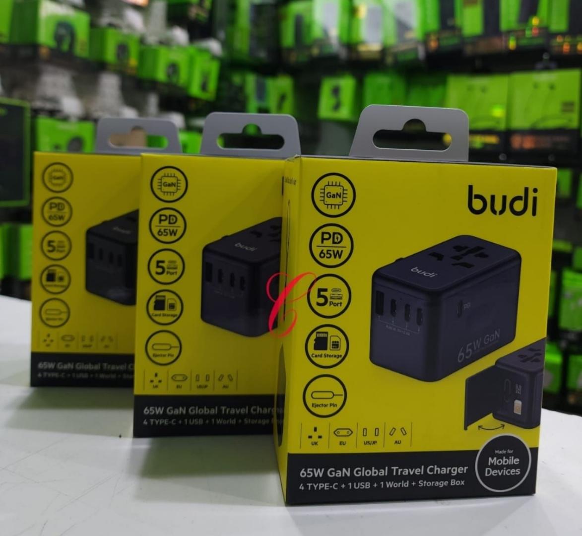Budi AC355B65 65W Gan Global Travel Charger with 4 Type C + 1 USB + 1 world + Storage Box