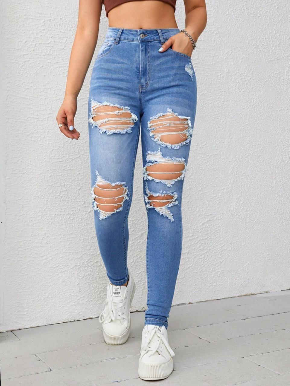 Ladies Rugged Jeans Trousers -Casual Wear This High waist jeans is big fitting,has a great stretch & is comfortable to wear.It defines your Waistline and give your body some Nice curves