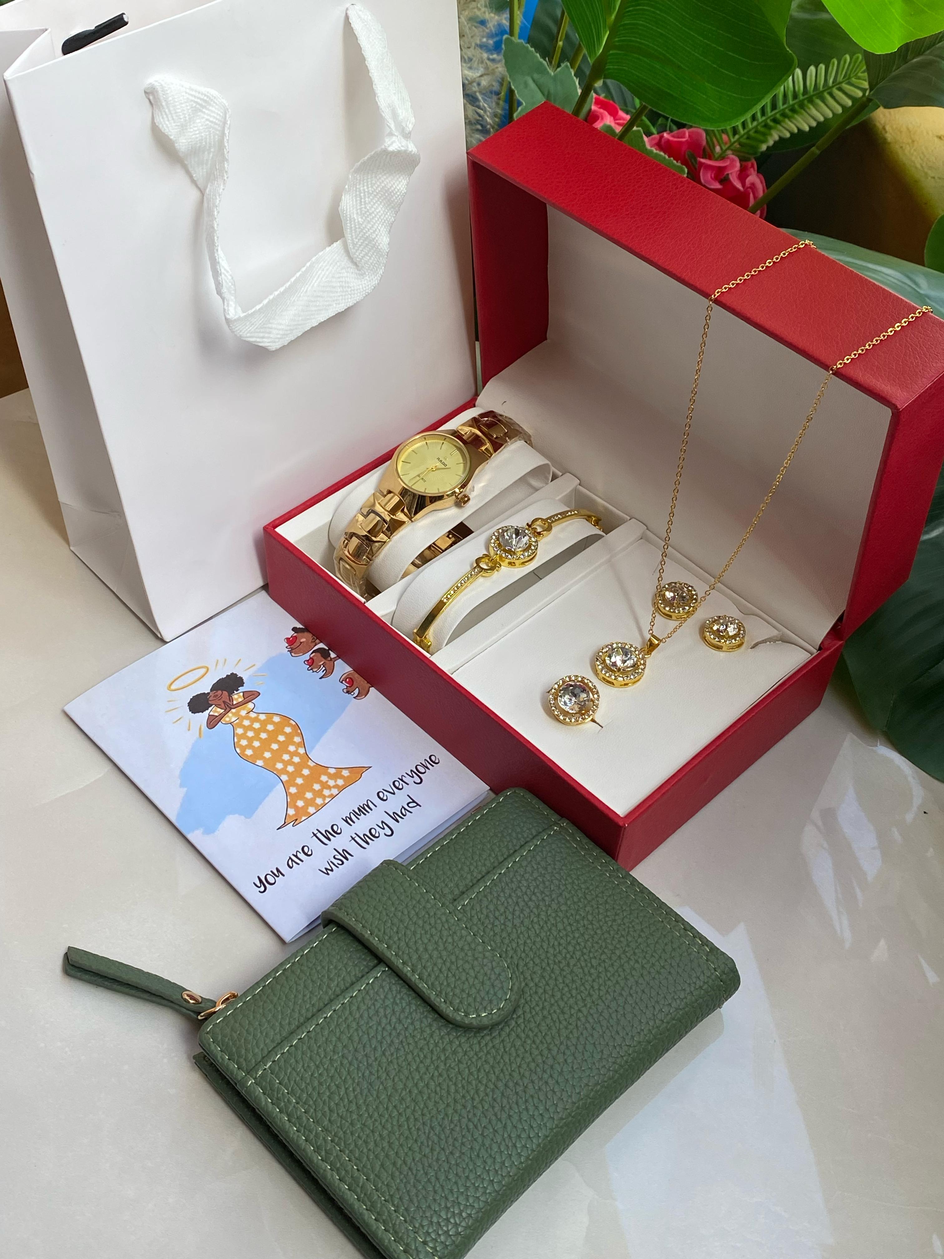 ❤️MOTHERS DAY GIFT SETS🧑 for Women, Mom, Wife, Girlfriend, Her Mothers Day, Birthday, Gift Set for Women, Customized Gifts for Women 🧑❤️MOTHERS DAY GIFT SETS🧑❤️
🧧5 in 1 Gift SetHigh Quality 
👛