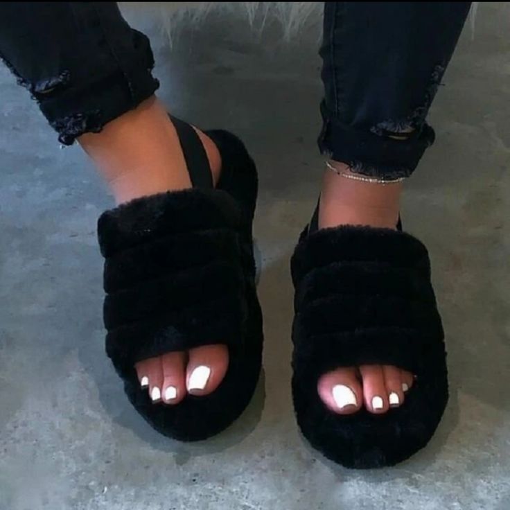 Chic Open-Toe Faux Fur Fluffy Flat Sandals with Elastic Strap – Trendy Sliders for Ultimate Comfort