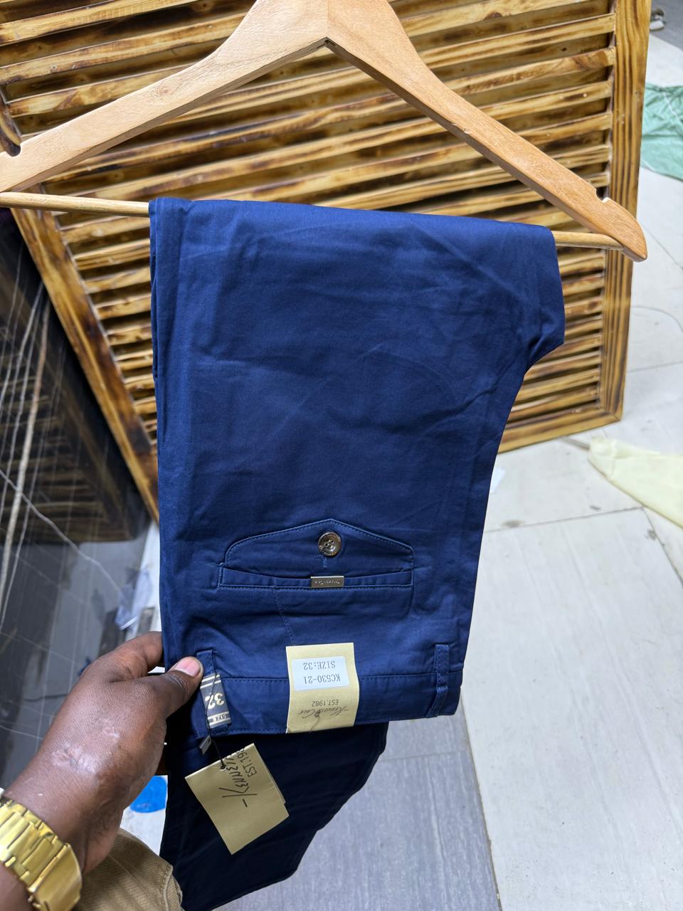 High quality hard Khaki men smart casual trousers straight slim fit smart casual casual, business and official.