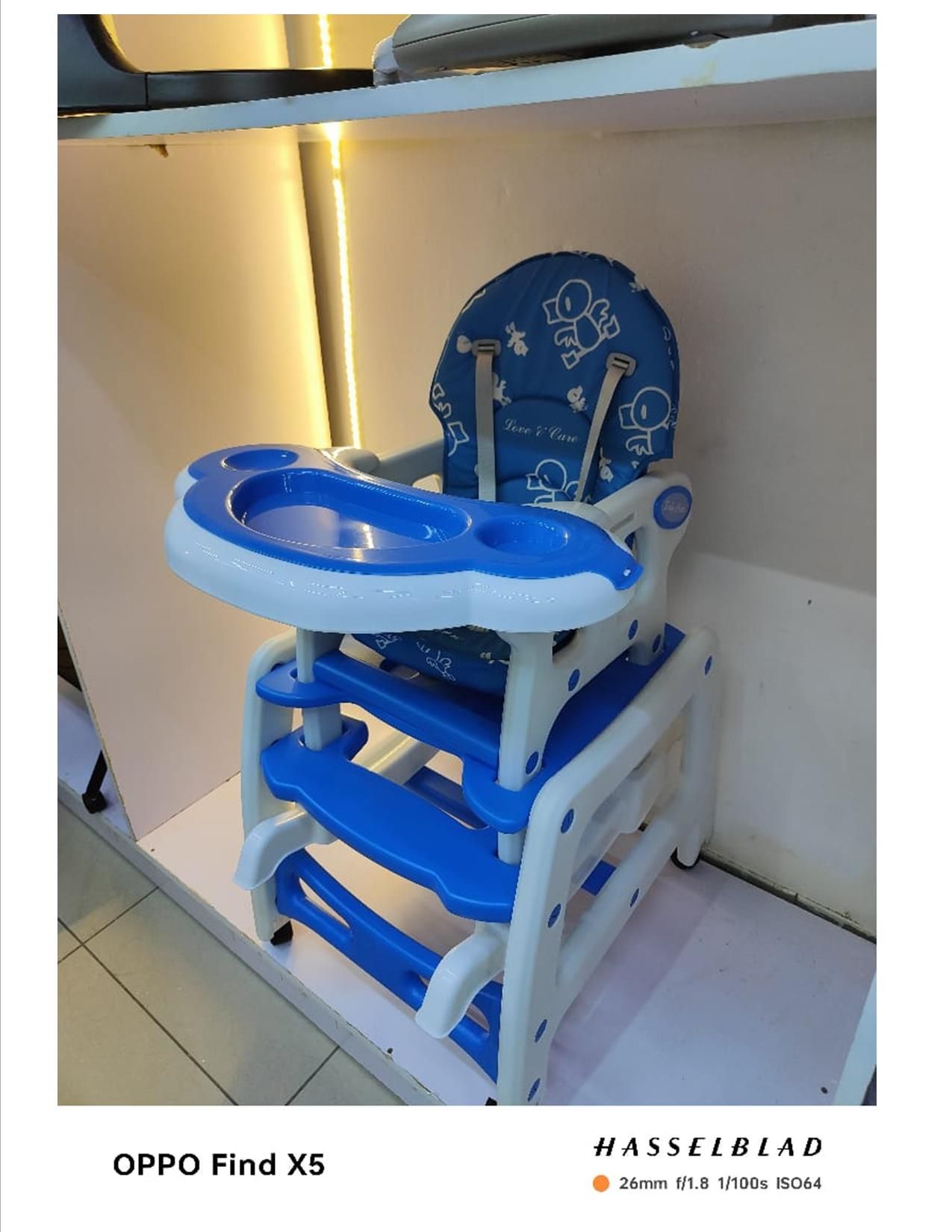 4 in 1 convertible feeding chair with wheels Can Work As High Chair, Low Chair, Study Desk, And Rocking Chair Suitable for Age 6 months to 6 Years