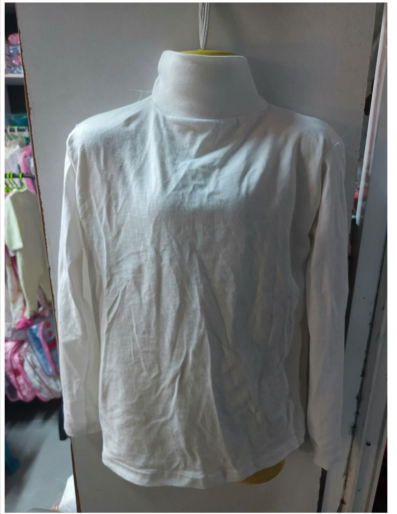 3 pcs Fashion Boys/ Girls/ Unisex Pullneck/ turtleneck T-shirts Slight Stratch Material (NB: THE PACK HAS 3 PULLNECKS MIXED COLORS BUT SAME SIZE OF CHOOSEN AGE GROUP)