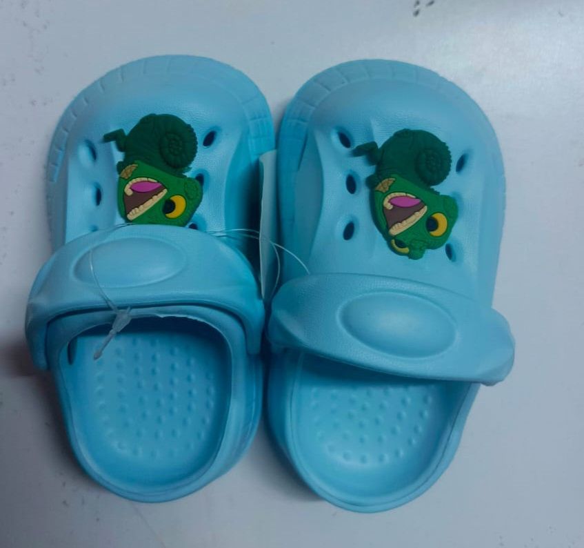 Kids Perfect Crocs Skin-Friendly Soft Comfy Lightweight With Beach Charms丨Baby Girls Pull On Fashionable Slippers