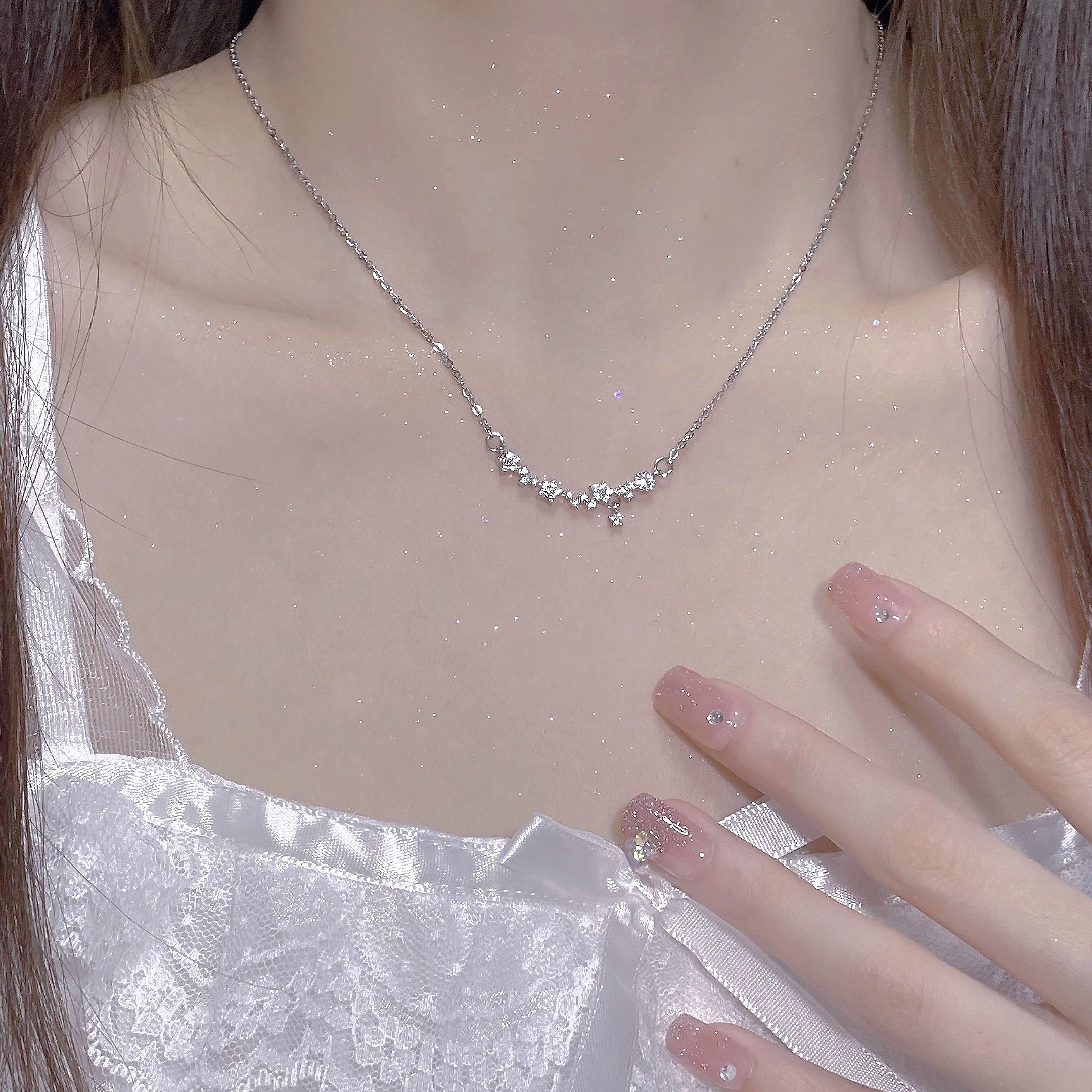 Women's Jewelry Star Flower Necklace Light luxury clavicle chain Sweater chain