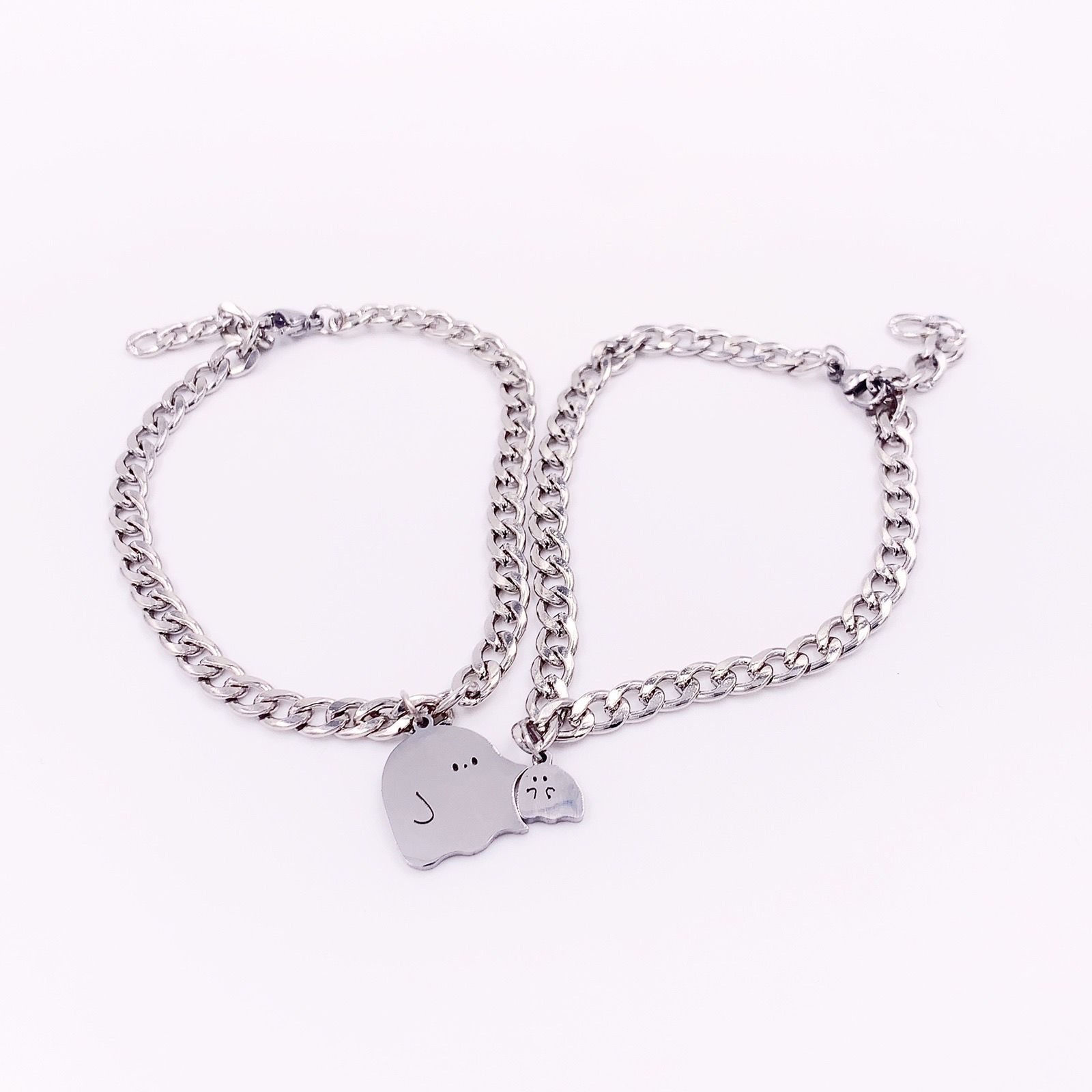 【 I Protect You 】 Ghost Little Monster Bracelet, a personalized cartoon cute couple's creative pendant