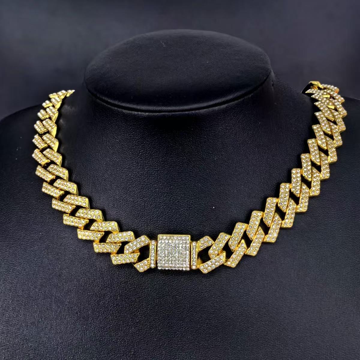 Full Rhinestone Hip Hop Multicolor Dark green Iced Out Crystal Cuban Chain Necklace For Women Men Bling Paved Hiphop Jewelry Miami Male Rapper Accessories Jewelry Gift