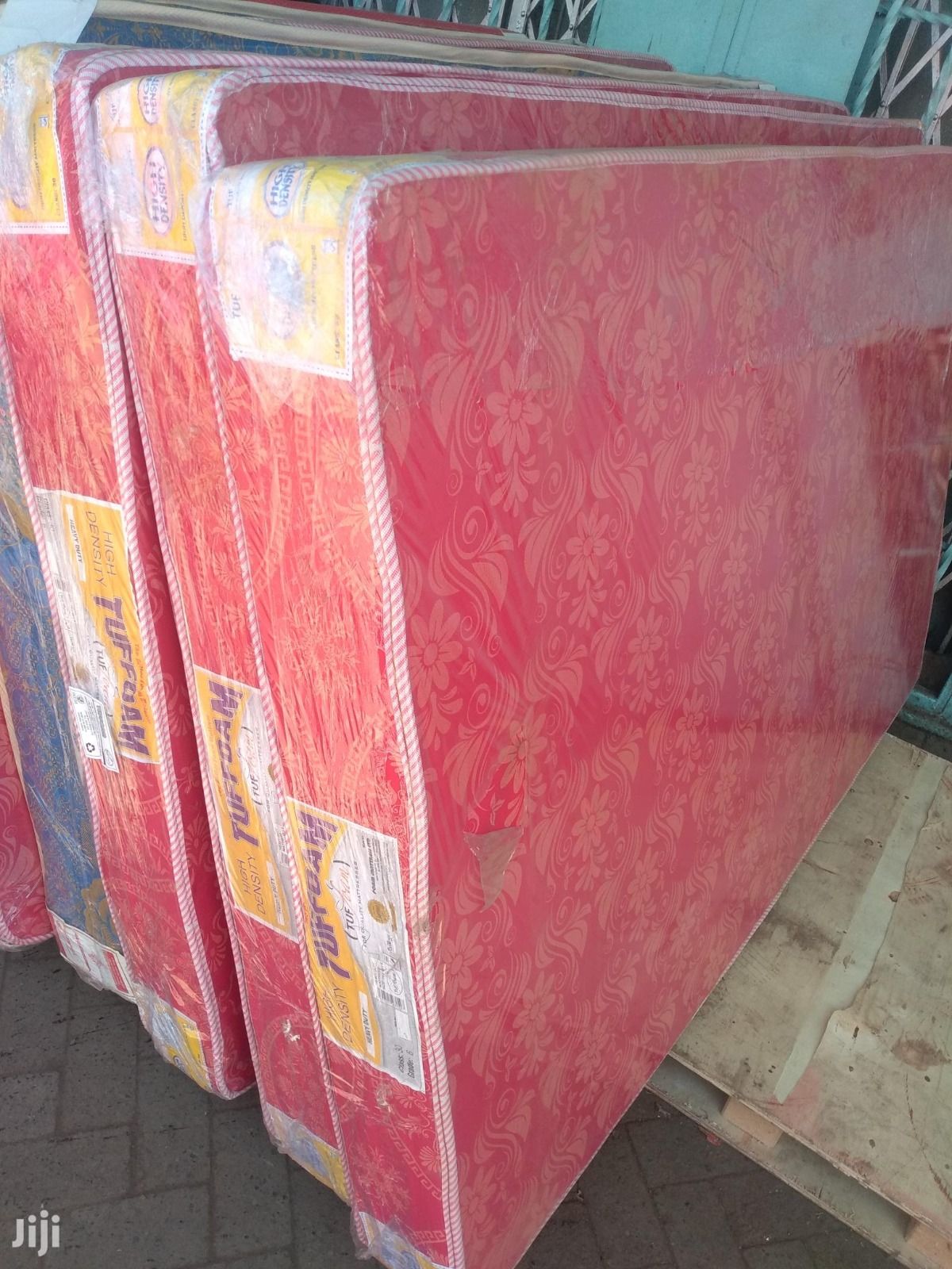 💪 TUFFOAM 6-Inch Plain Heavy Duty Mattress 🛏️ | High-Density Support Core 🧽 | Firm & Durable 💯 | Sleek Plain Finish 🧼 | Built for Daily Tough Use 🔥