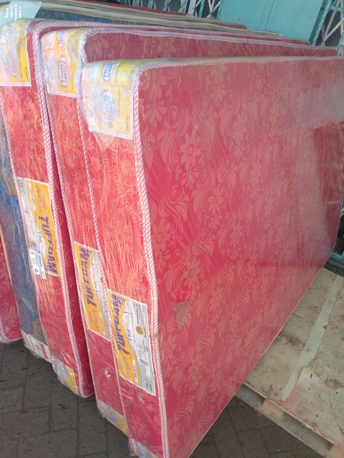 💪 TUFFOAM 6-Inch Plain Heavy Duty Mattress 🛏️ | High-Density Support Core 🧽 | Firm & Durable 💯 | Sleek Plain Finish 🧼 | Built for Daily Tough Use 🔥