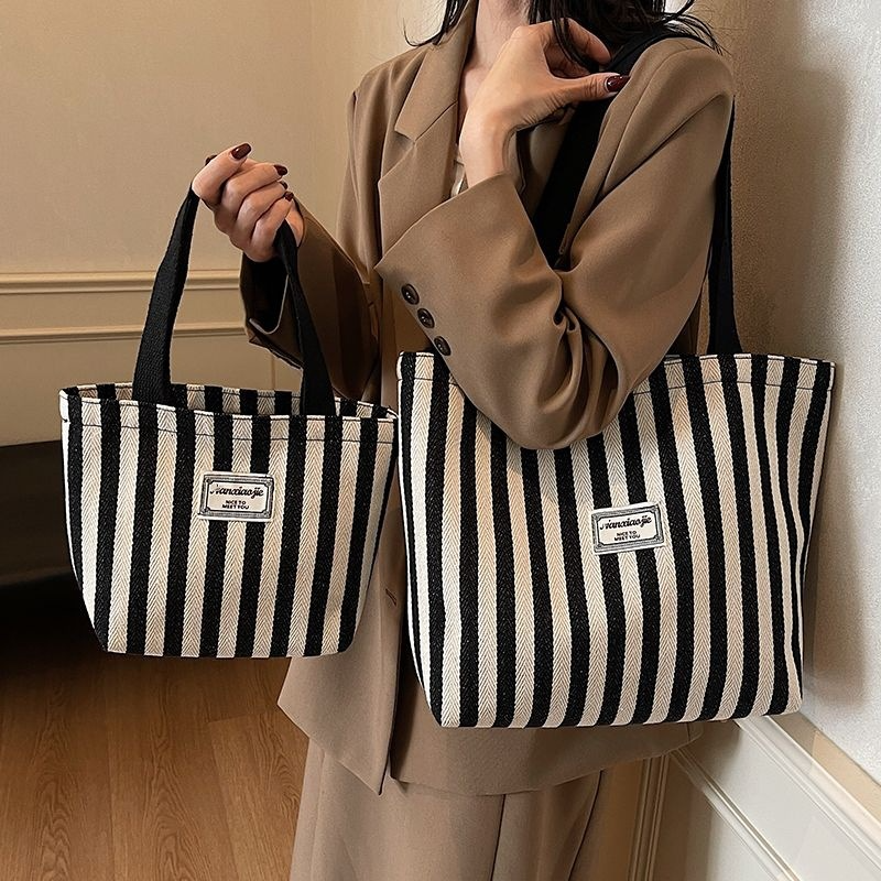 Commuting Japanese cartoon single shoulder large capacity unlined cloth bag tote versatile student class canvas tote bag