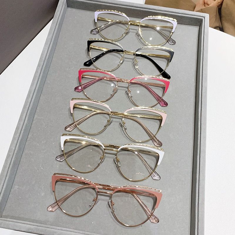 1pc Metal Photochromic Cat Eye Glasses, 2-In-1 Fashion Decorative Eyewear, Indoor Clear Lens & Outdoor