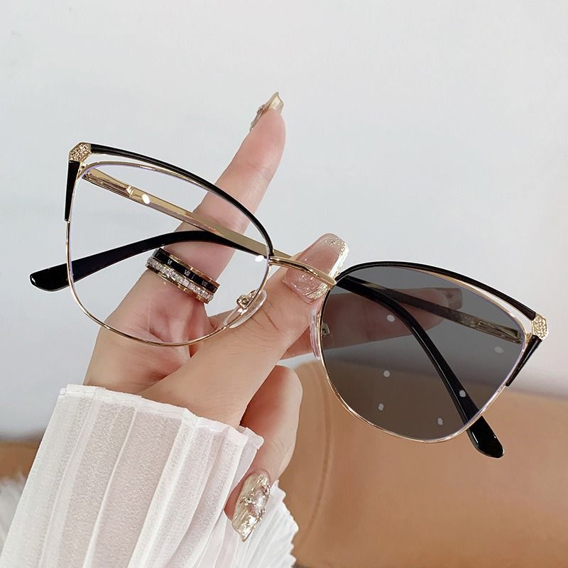 1 pair of new high-end INS style metal cat eye glasses with ultra light frame artistic Women's fashion glasses, day and night dual-use - lens photochromic, lens anti blue light, can effectively protec