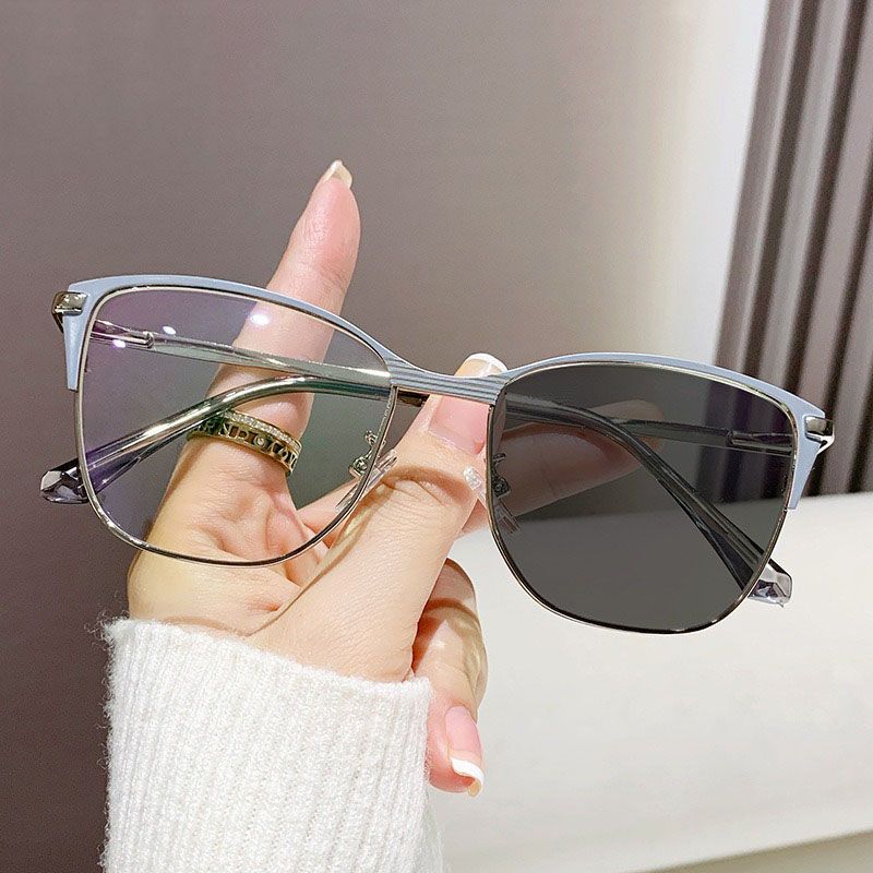 New Fashion Cat Eye Eyeglasses Frames Multi Color Photochromic Glasses Ladies Glasses