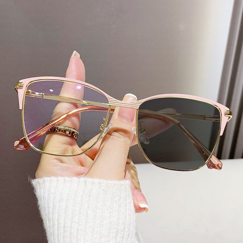 New Fashion Cat Eye Eyeglasses Frames Multi Color Photochromic Glasses Ladies Glasses