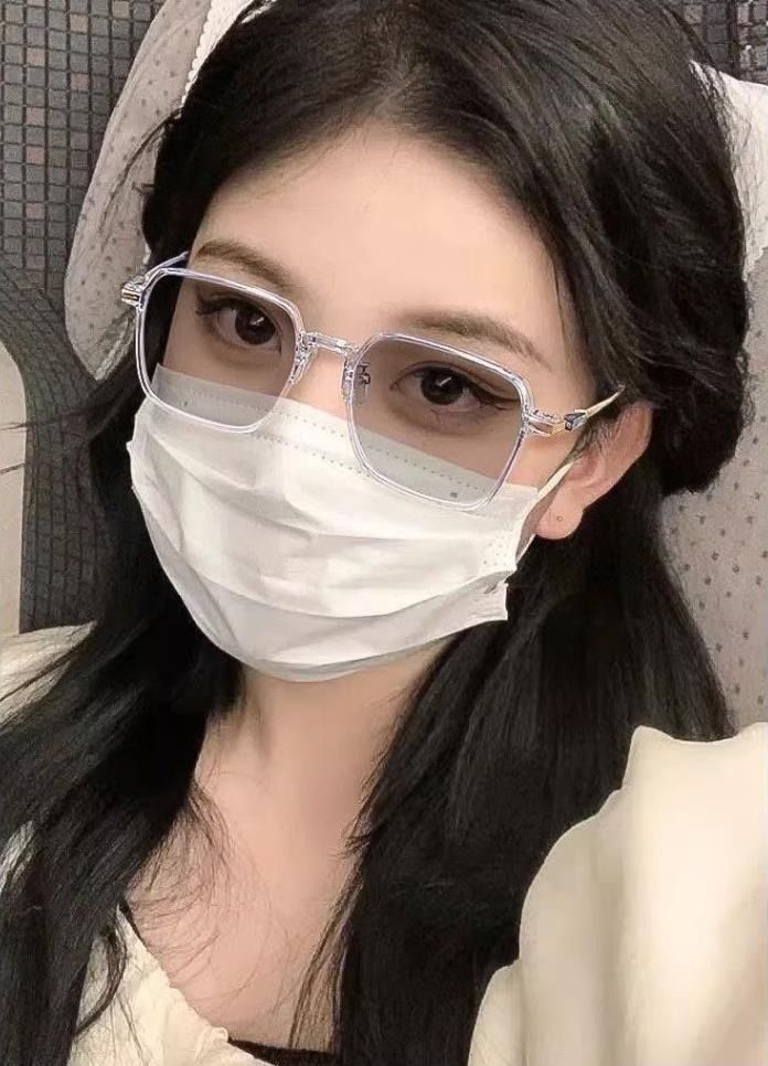 Hot selling fashionable square photochromic lens glasses with anti blue light and Women photochromic frame glasses