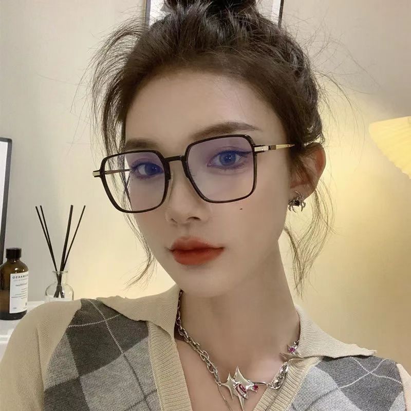 Hot selling fashionable square photochromic lens glasses with anti blue light and Women photochromic frame glasses