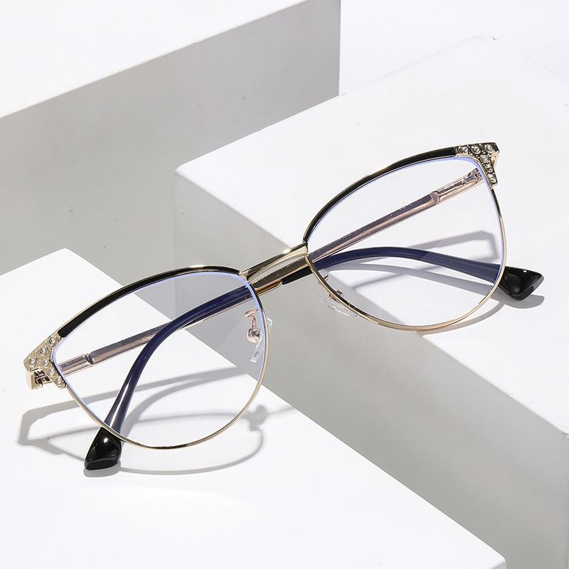 2025 Fashion Cat Eye Anti Blue Light Blocking Eyeglasses Photochromic Glasses for Women Reading Glasses