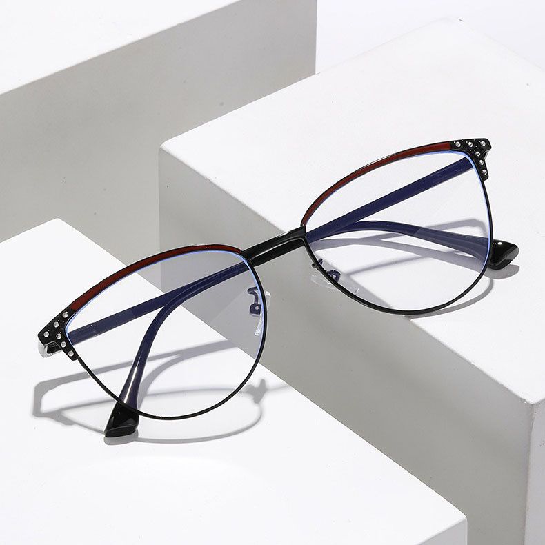 2025 Fashion Cat Eye Anti Blue Light Blocking Eyeglasses Photochromic Glasses for Women Reading Glasses