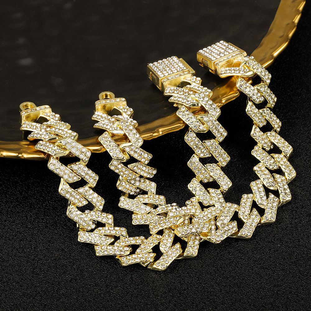 Men's Women's Hip-Hop Style Cuban Chain Full Diamond European American Alloy Material Trendy Personalized Hiphop Cool Party