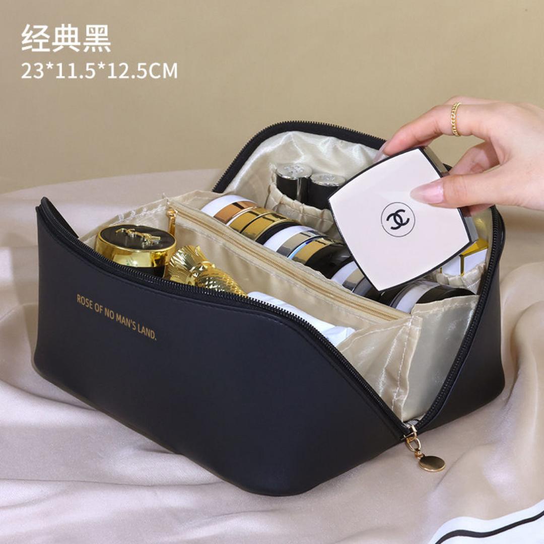 multifunctional waterproof large leather cosmeticnbad /toiletries/makeup travel bag