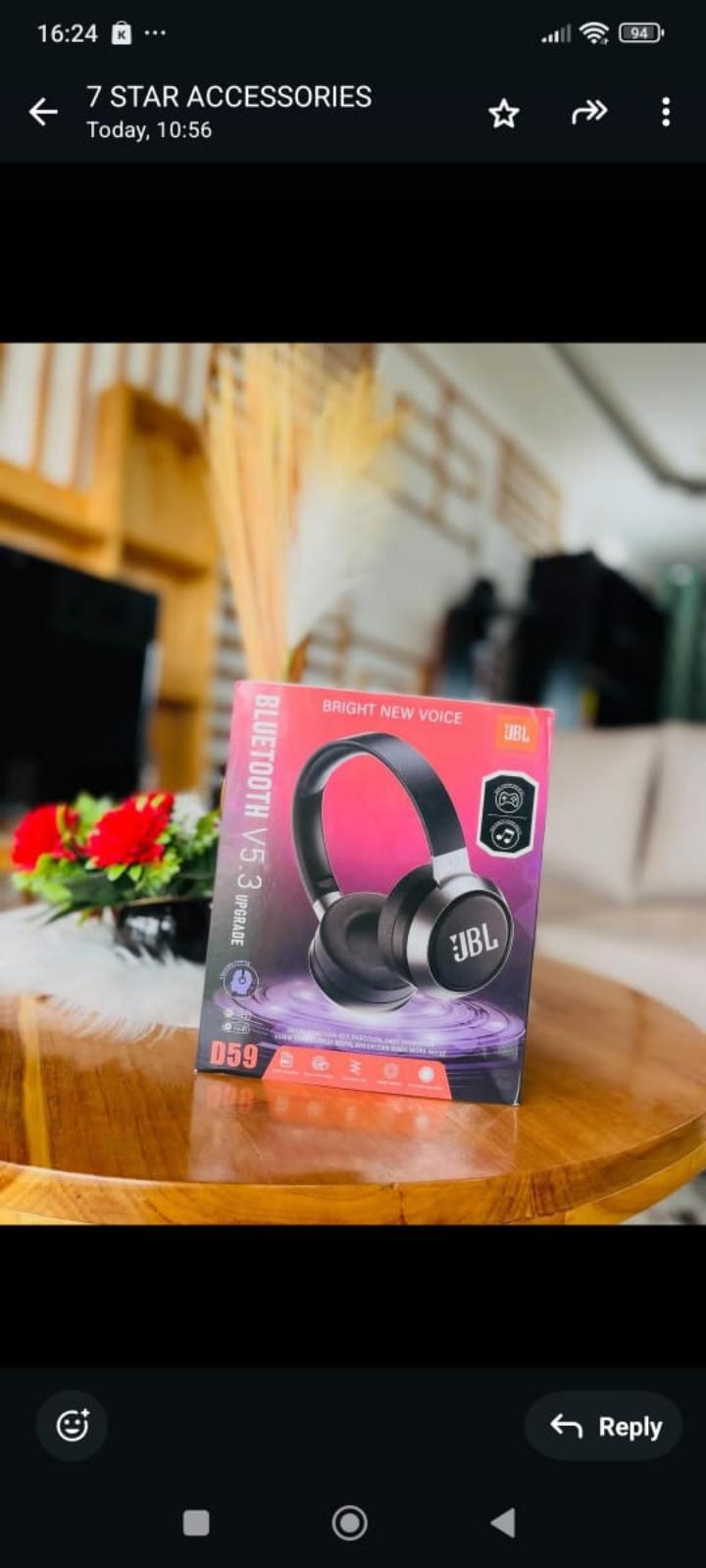 JBL D59 wireless headphones with microphones