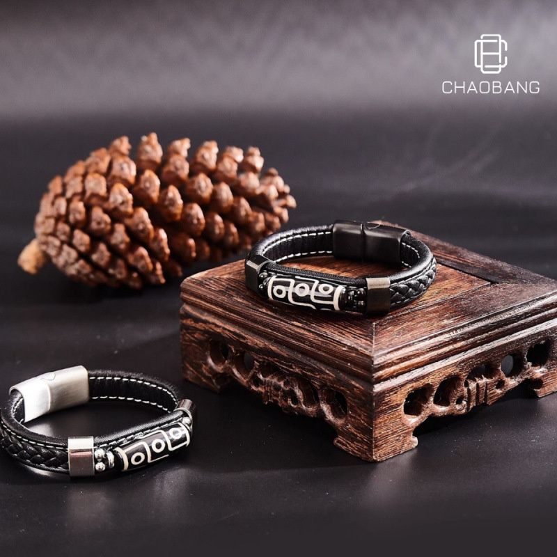 Tibetan Style Nine-Eyed Dzi Bead Bracelet: Leather Woven Peaceful Hand Ring - Ethnic Style Couple Accessories Lucky Auspicious Beads Bracelet for Protection & Good Fortune