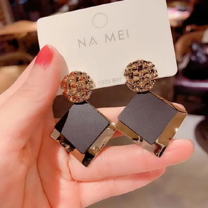 2026 New Arrival Women's Large Rhombus Geometric Earrings Metal Woven Ball Top 925 Silver Needle Minimalist Chic Bold Fashion European & American Style Ear Jewelry