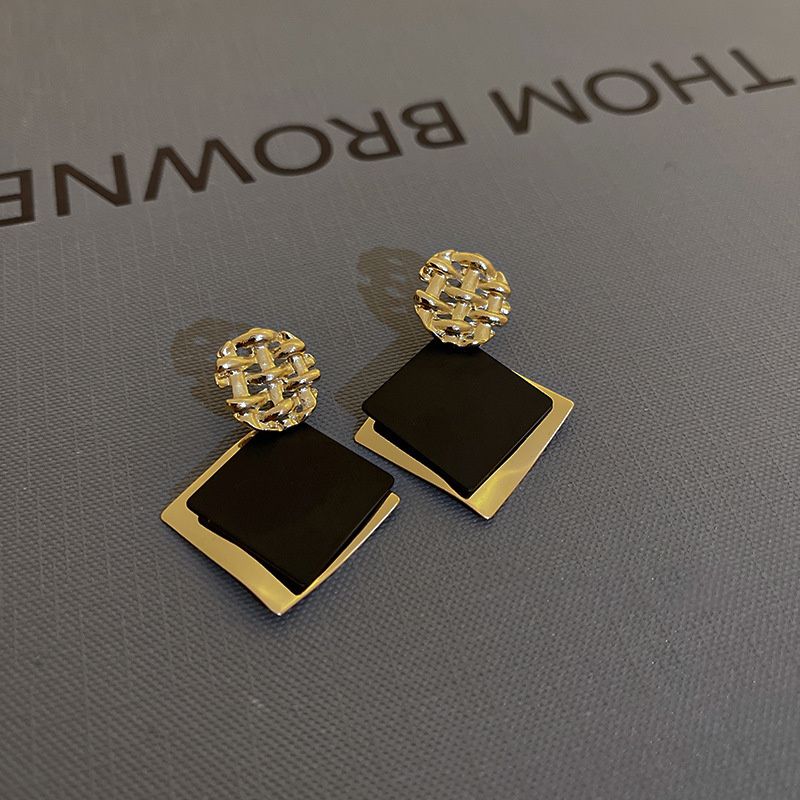 2026 New Arrival Women's Large Rhombus Geometric Earrings Metal Woven Ball Top 925 Silver Needle Minimalist Chic Bold Fashion European & American Style Ear Jewelry