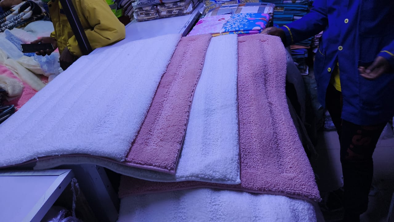 DOOR MAT. Rubber Super Absorbent Door MAT, Its non-slip backing helps prevent it from shifting and sliding underfoot. Designed to stand up to weather and high foot traffic.