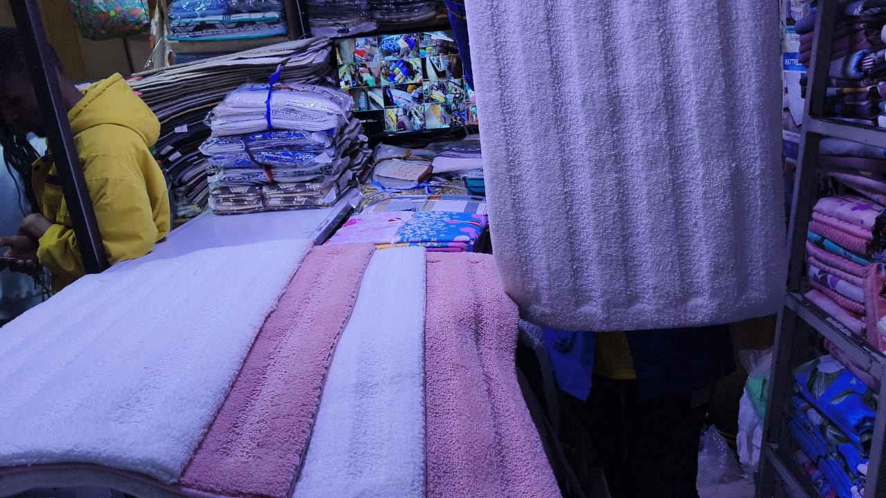 DOOR MAT. Rubber Super Absorbent Door MAT, Its non-slip backing helps prevent it from shifting and sliding underfoot. Designed to stand up to weather and high foot traffic.