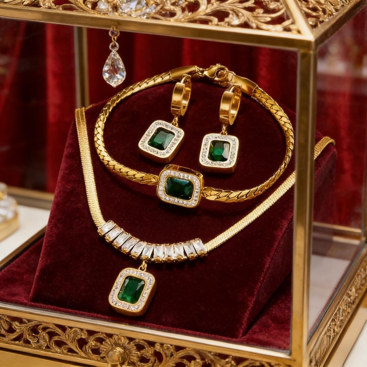 Elegant gold-plated jewelry set (necklace, bracelet, earrings) with green gem & crystal details. Stylish, shiny & versatile—perfect for Kenyan young ladies’ parties。