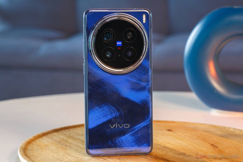 New Arrival Brand New Smart Phone,vivo X200 PRO 5G - 6.78" - 16RAM + 512GB (Dual SIM) Zeiss optics, Battery 6000mAh Fast charging 90W, Fingerprint Sensors 2YRS WRTY- Titanium Grey Official Store