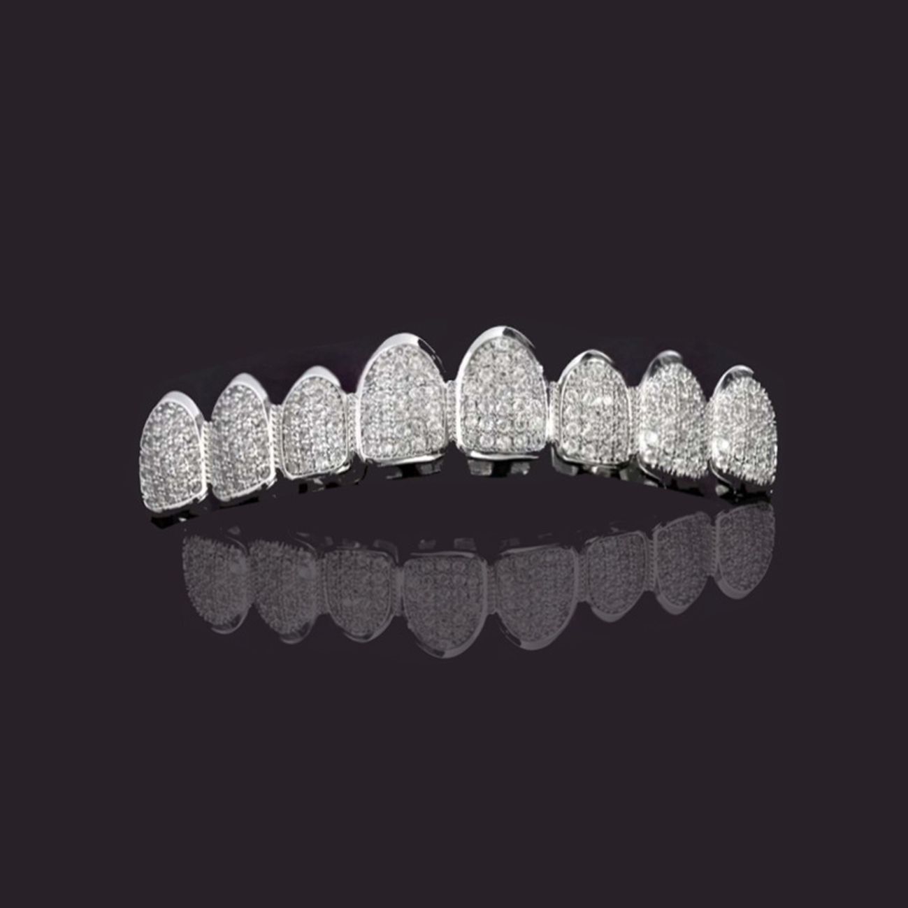 Luxurious gold-plated/silver-plated diamond-studded upper and lower grillz for men and women gold teeth silver teeth