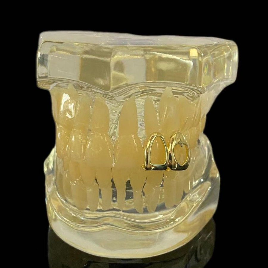 Gleaming Gold/Silver Hollow Grillz Caps Tooth Jewelry for Men/Women