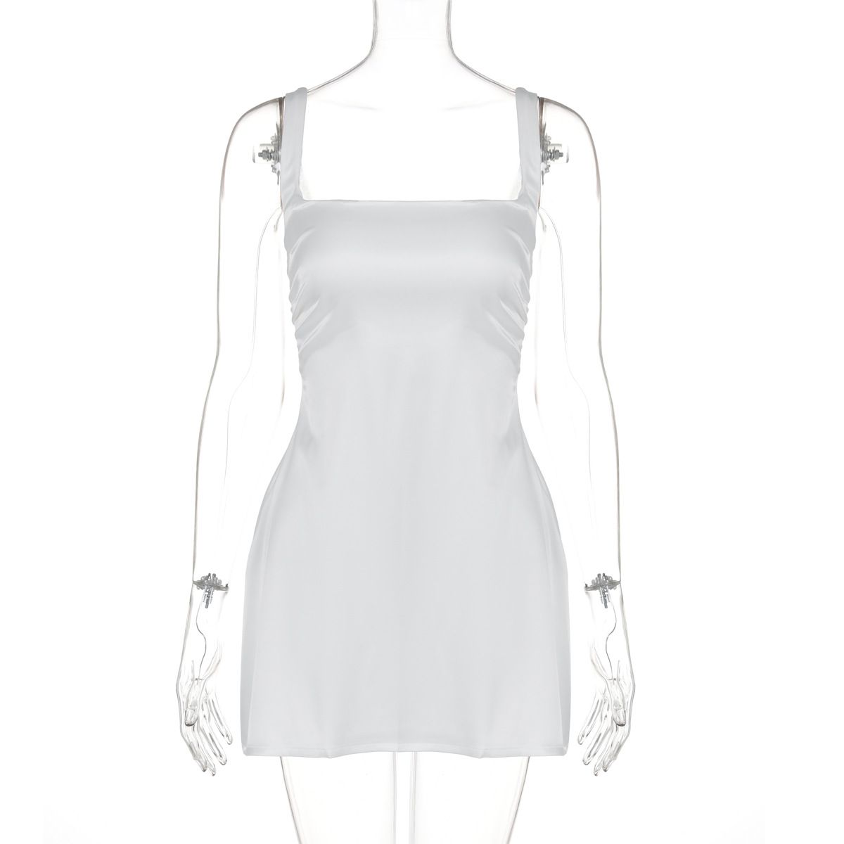 New summer 2025 style dress. It's breathable, lightweight, made of satin, fashionable, casual, sweet, with halter straps, in solid color, suitable for parties and clubs. It's a short princess dress.