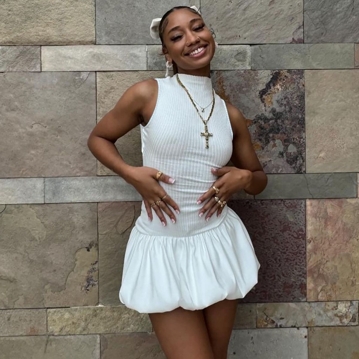 New women's dresses in summer are fashionable, casual, solid color, sleeveless back, hollowed-out stitching and pleating, and slim short dresses are suitable for daily casual street wear at parties.